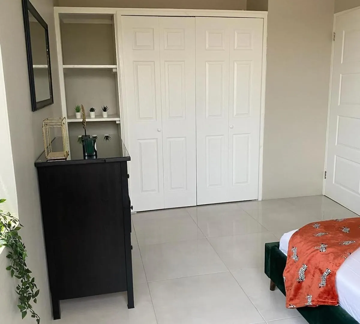 Cardinal Lookout Villa Close To The Beach فالماوث بيت للعطل