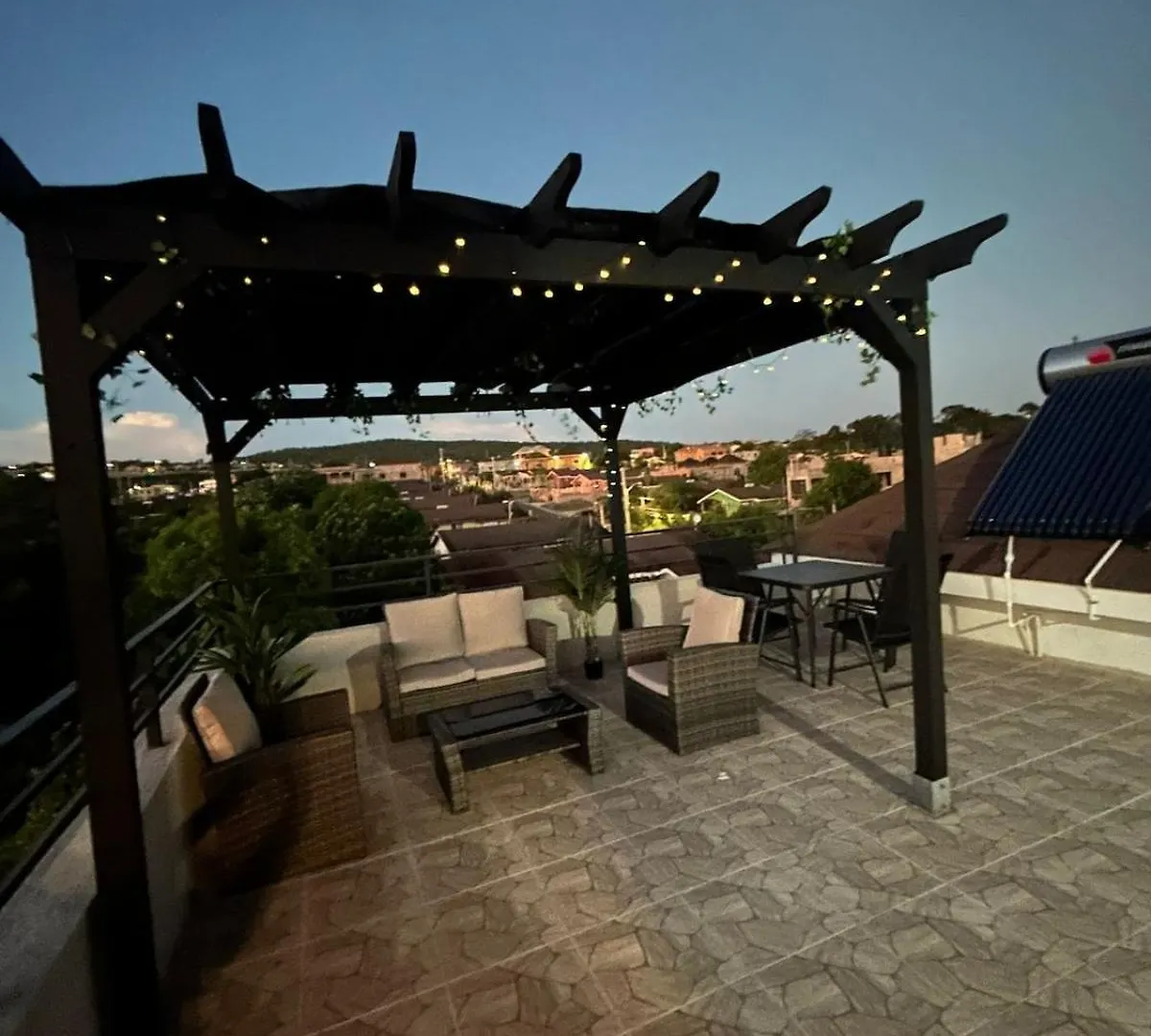 Cardinal Lookout Villa Close To The Beach فالماوث